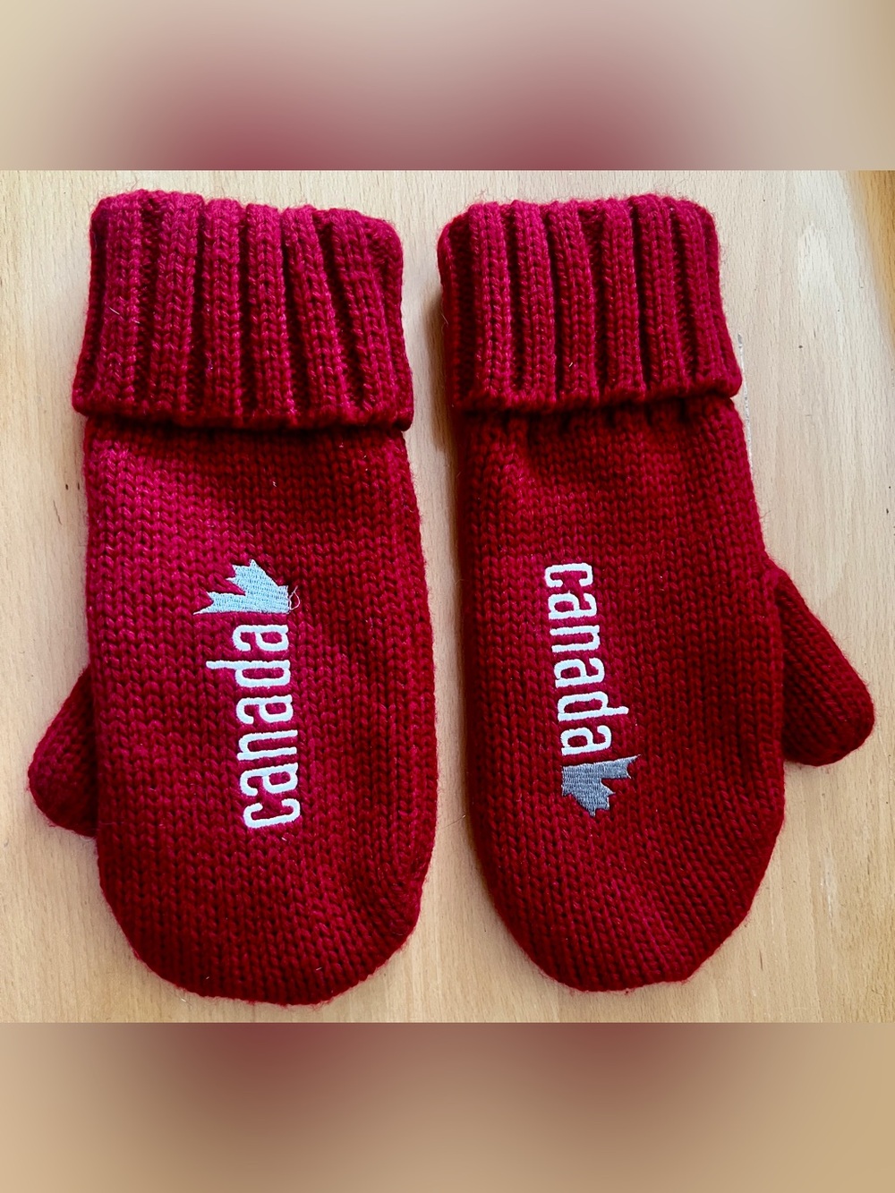 Canada Knit Red Kids Mittens